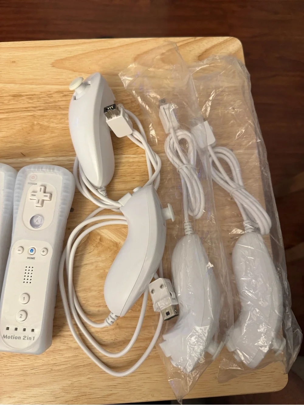 White Motion 2in1 Wireless Game Controller Set (4-Pack)